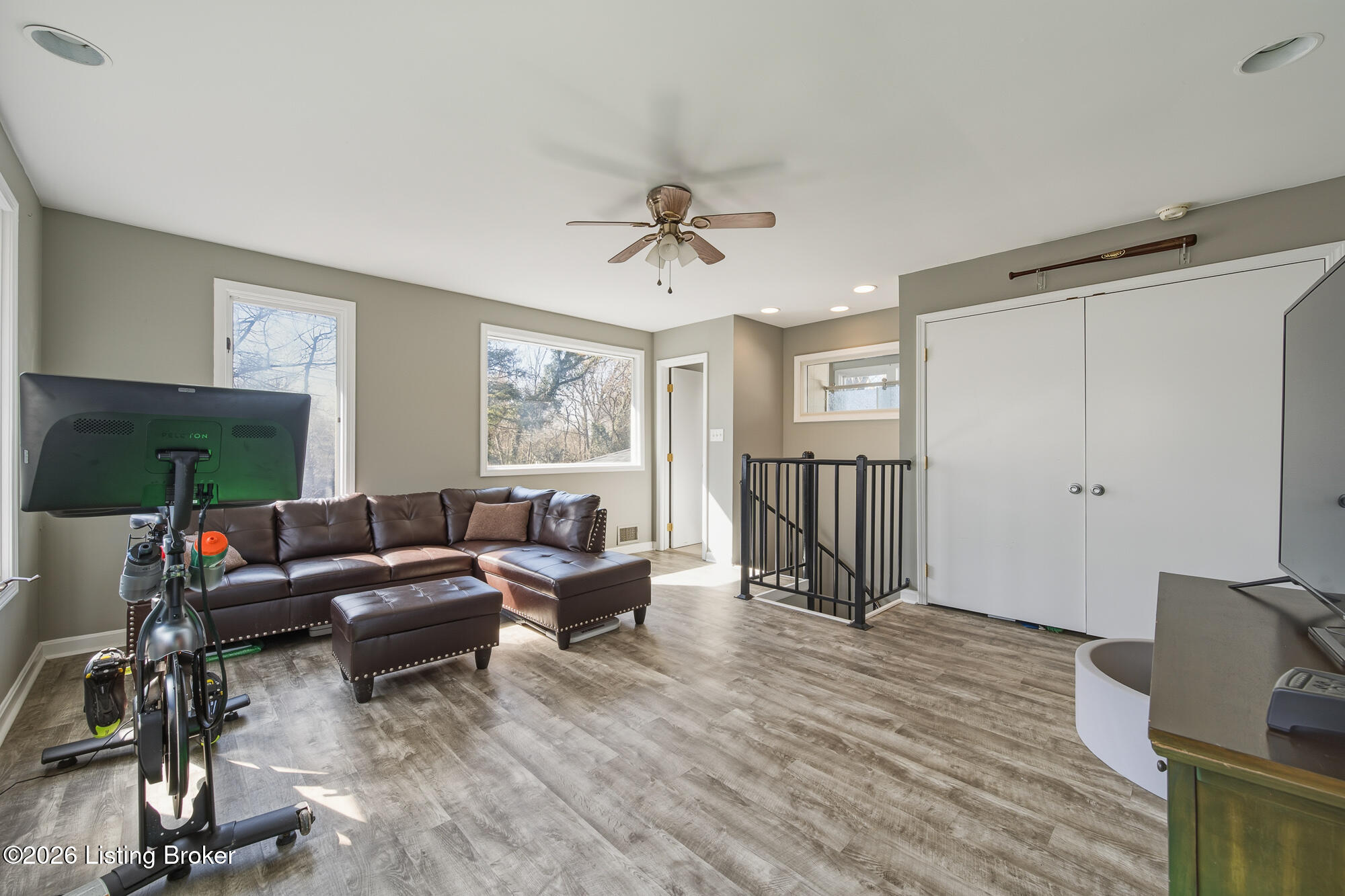 6405 River Road Prospect, KY 40059 - Photo 21 of 35 2nd Floor Primary