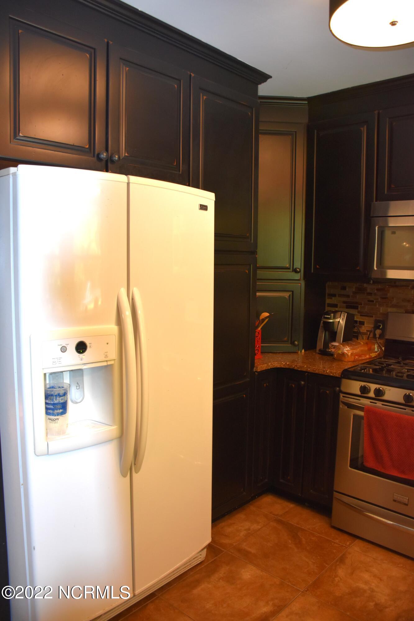 480 Blackbeards View Bath, NC 27808 - Photo 44 of 79 Kitchen