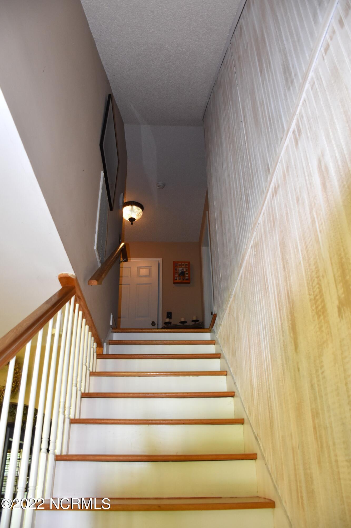 480 Blackbeards View Bath, NC 27808 - Photo 60 of 79 Stairs