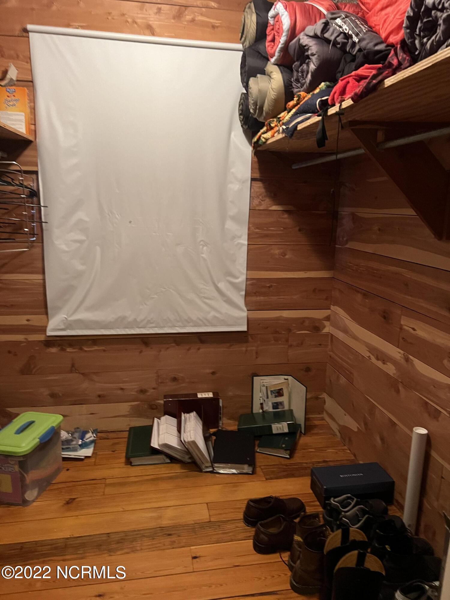 480 Blackbeards View Bath, NC 27808 - Photo 72 of 79 Upstairs off the landing area