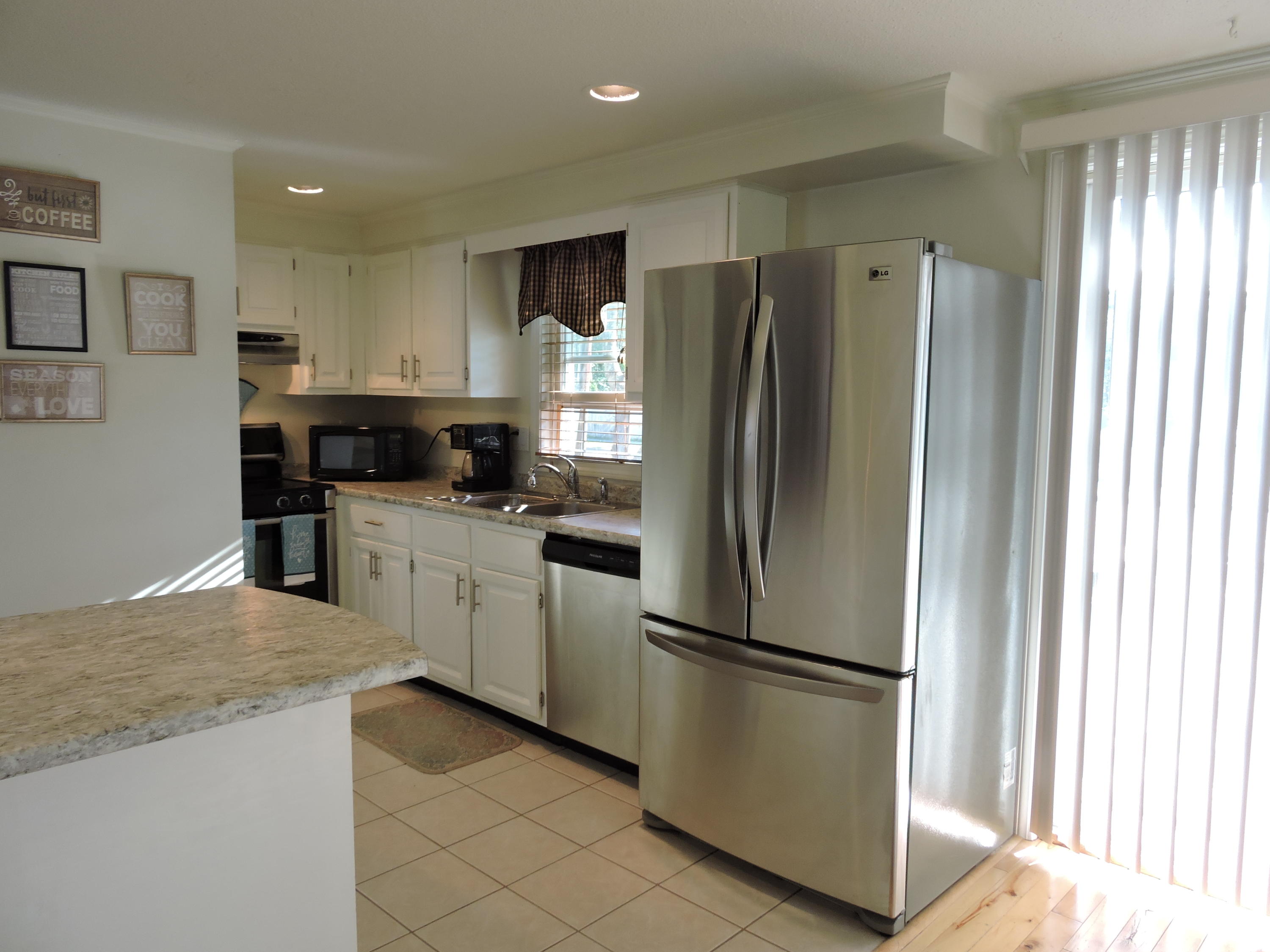 55 Lambert Street, Unit 22 Portland, ME 04103 - Photo 10 of 30 DSCN5723