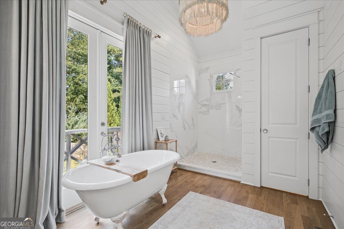9948 Coleman Road Roswell, GA 30075 - Photo 29 of 49 Gallery Image 29