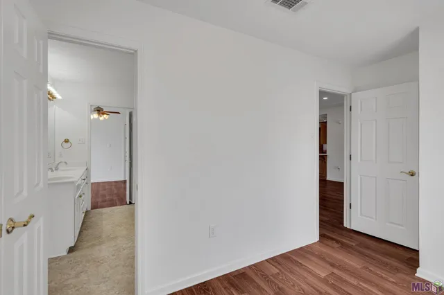 $250,000 | 45026 Robin Trail Road, St. Amant, LA 70774