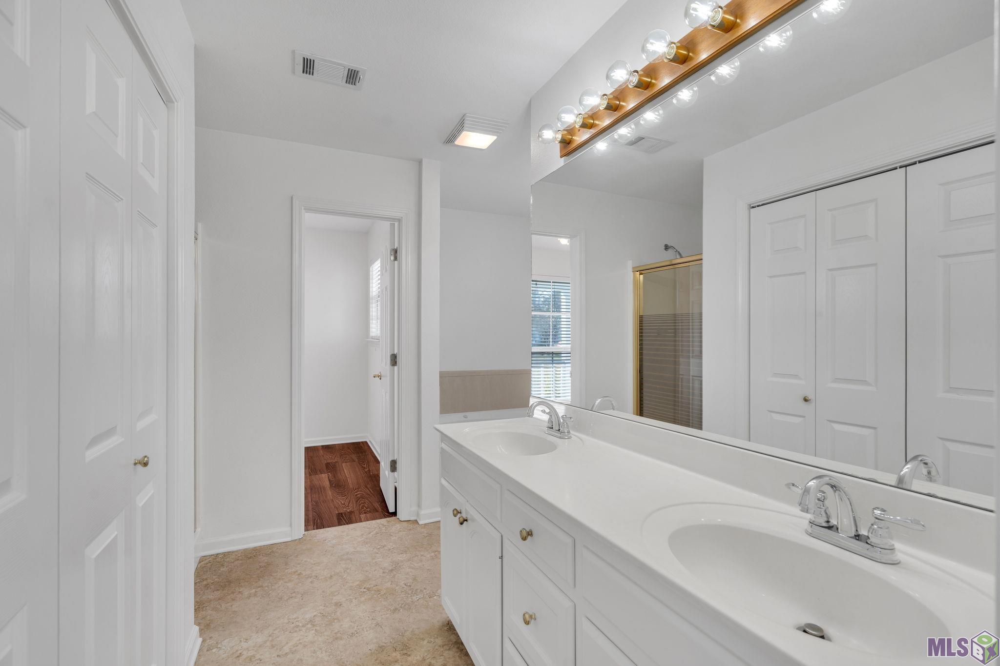 45026 Robin Trail Road St. Amant, LA 70774 - Photo 22 of 38