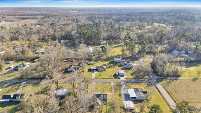 $250,000 | 45026 Robin Trail Road, St. Amant, LA 70774