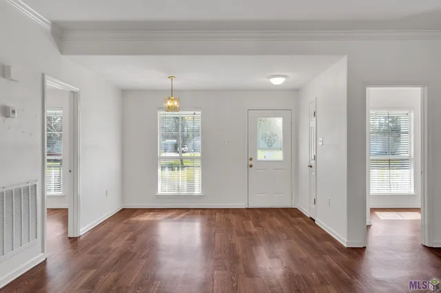 $250,000 | 45026 Robin Trail Road, St. Amant, LA 70774