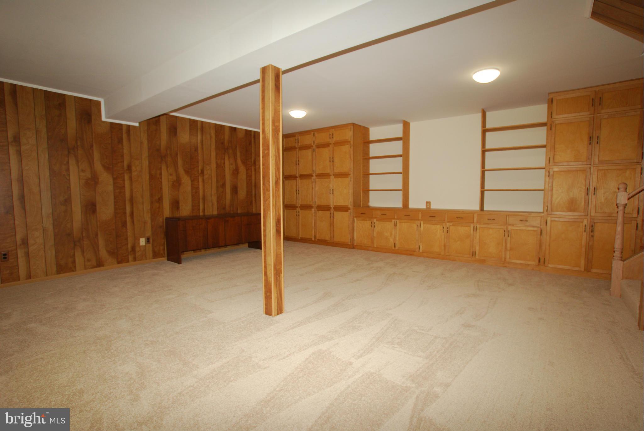 10085 Marshall Pond Road Burke, VA 22015 - Photo 27 of 28 SECOND FAMILY ROOM