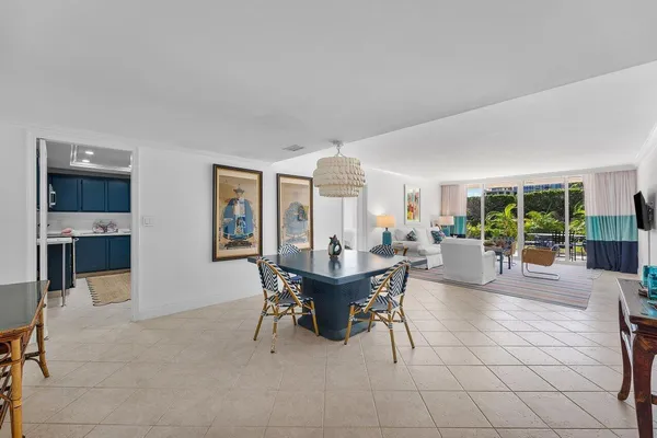 $7,500 | 2773 South Ocean Boulevard, Unit 1100, Palm Beach, FL 33480