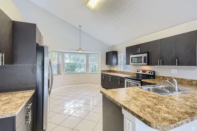 $698,000 | 12700 Southwest 18th Street, Miramar, FL 33027