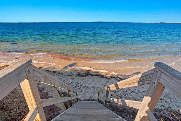 $9,995,000 | 6 Fargo Way, Nantucket, MA 02554