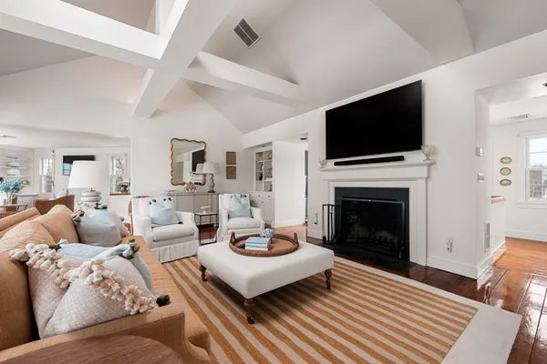 $9,995,000 | 6 Fargo Way, Nantucket, MA 02554