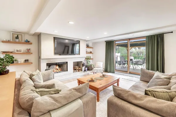 $675,000 | 505 South Elm Street, Palatine, IL 60067