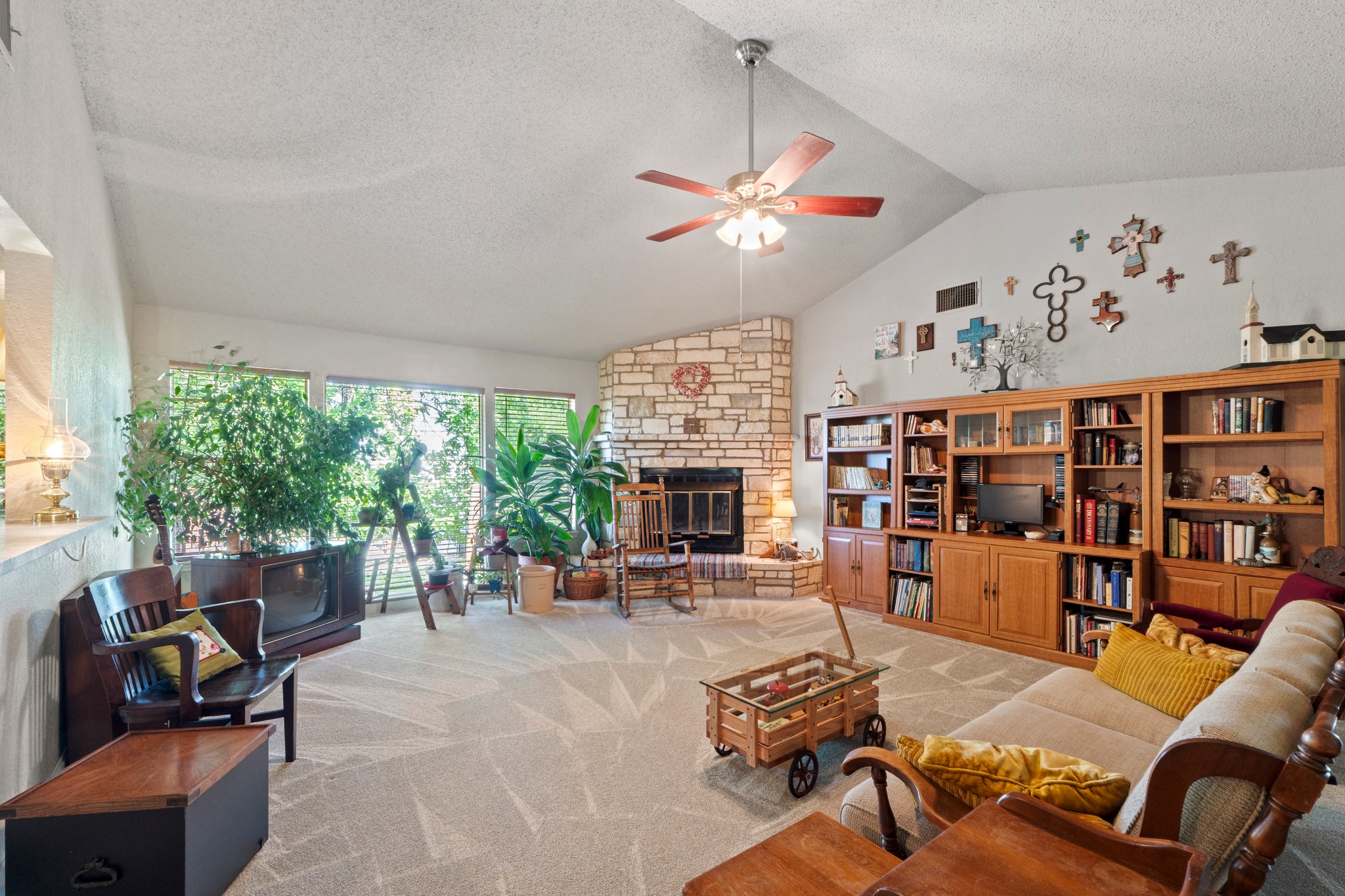 701 Berry Lane Georgetown, TX 78626 - Photo 23 of 37 Amazing family room with corner fireplace.