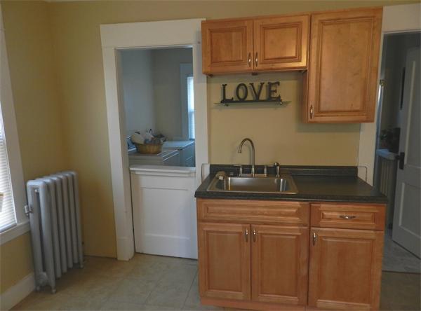 101 Penacook Street Springfield, MA 01104 - Photo 6 of 17