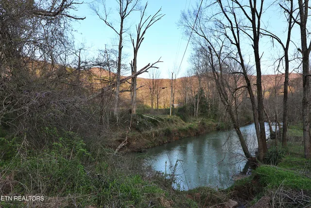 $379,200 | Brimstone Road, Robbins, TN 37852