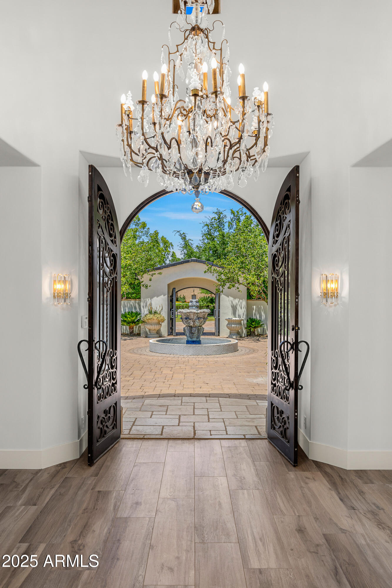 6809 East Doubletree Ranch Road Paradise Valley, AZ 85253 - Photo 3 of 74 08foyer doors open