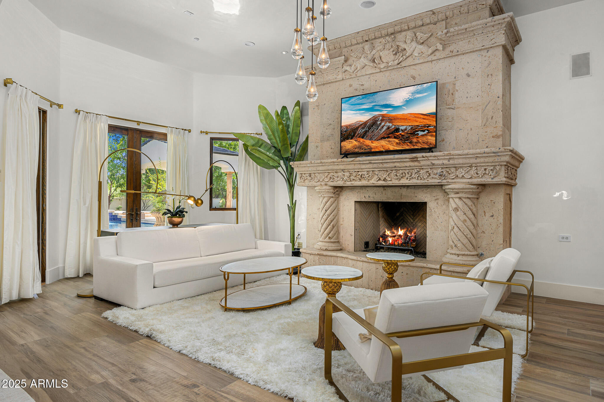 6809 East Doubletree Ranch Road Paradise Valley, AZ 85253 - Photo 34 of 74 39primary bedroom