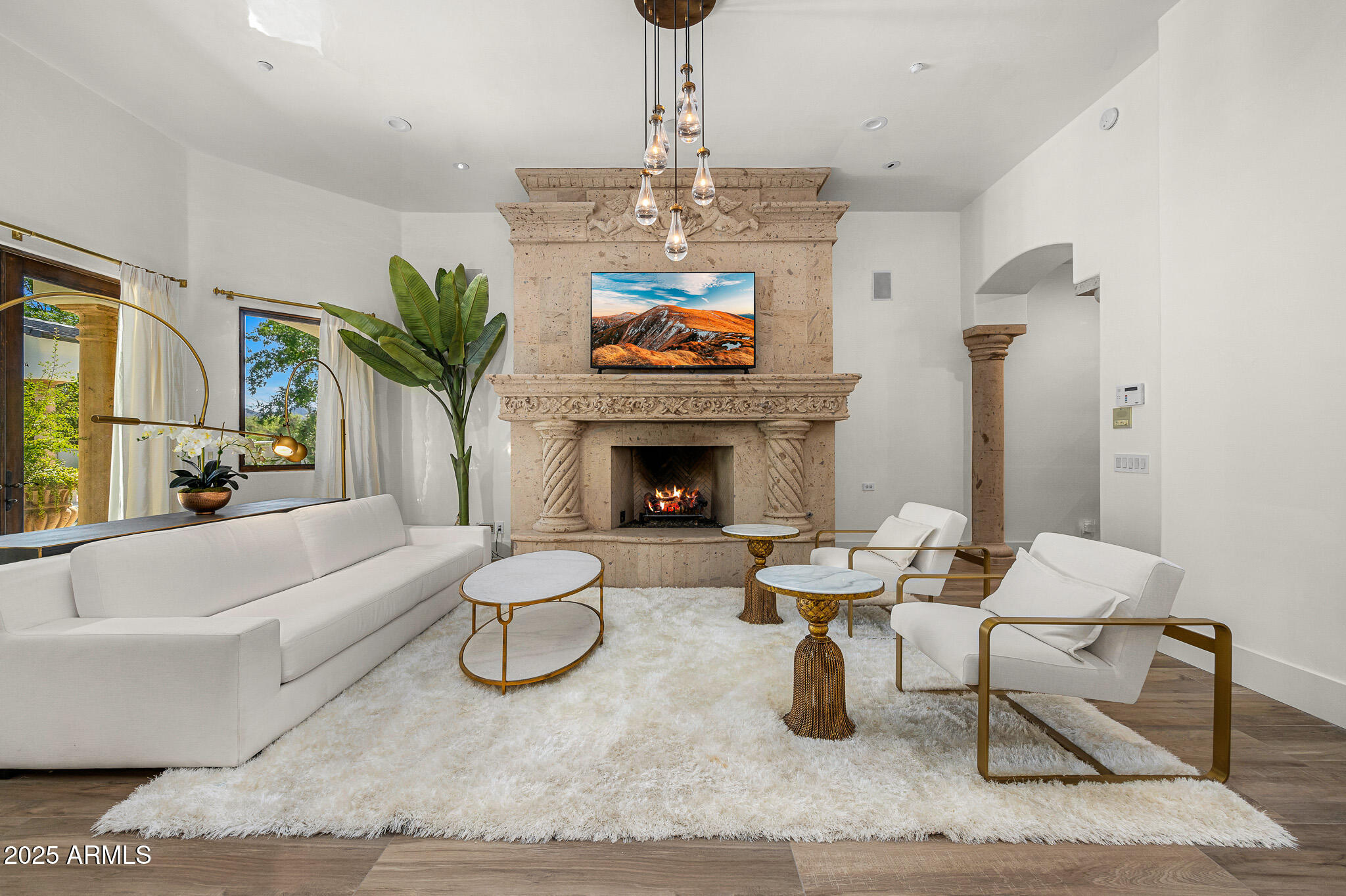 6809 East Doubletree Ranch Road Paradise Valley, AZ 85253 - Photo 35 of 74 40primary bedroom