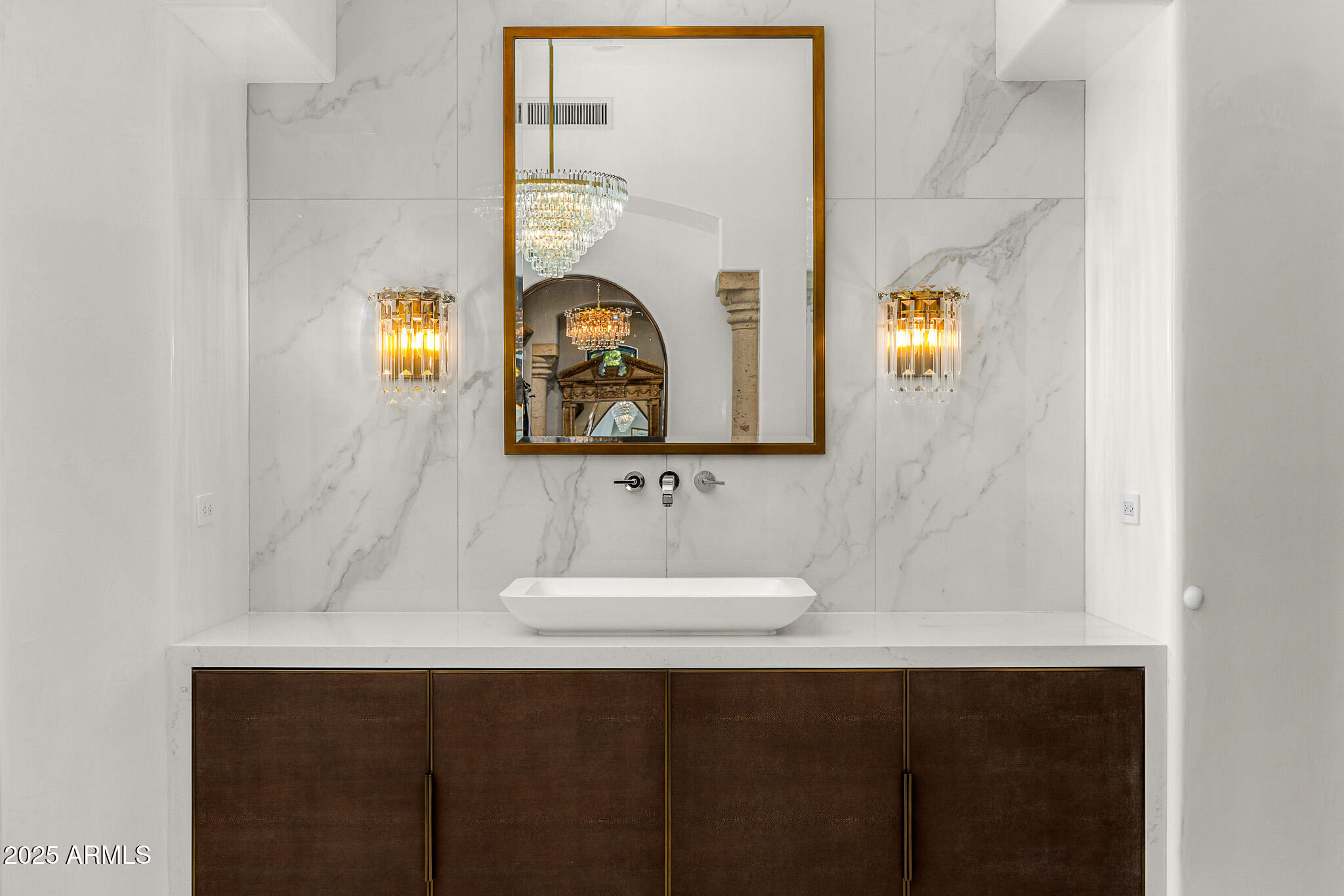 6809 East Doubletree Ranch Road Paradise Valley, AZ 85253 - Photo 38 of 74 43primary bathroom_hers