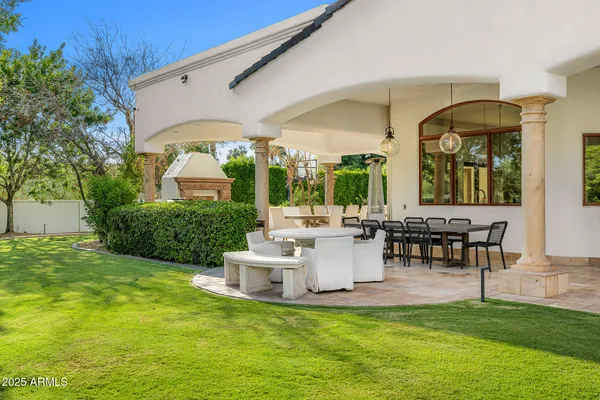 $5,950,000 | 6809 East Doubletree Ranch Road, Paradise Valley, AZ 85253