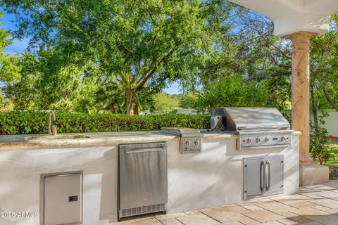 $5,950,000 | 6809 East Doubletree Ranch Road, Paradise Valley, AZ 85253