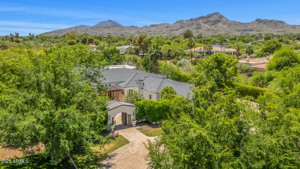 $5,950,000 | 6809 East Doubletree Ranch Road, Paradise Valley, AZ 85253