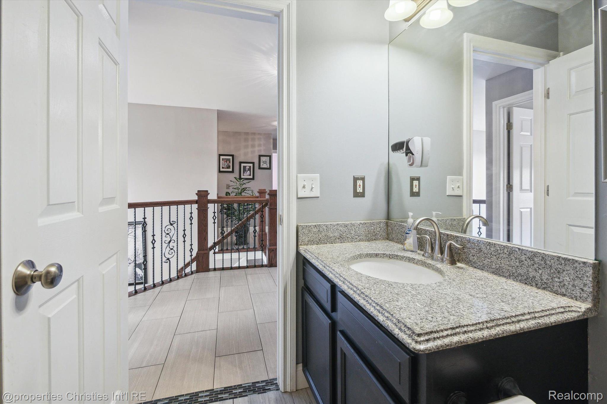22485 Brantingham Road Macomb, MI 48044 - Photo 38 of 59 Gallery Image 38