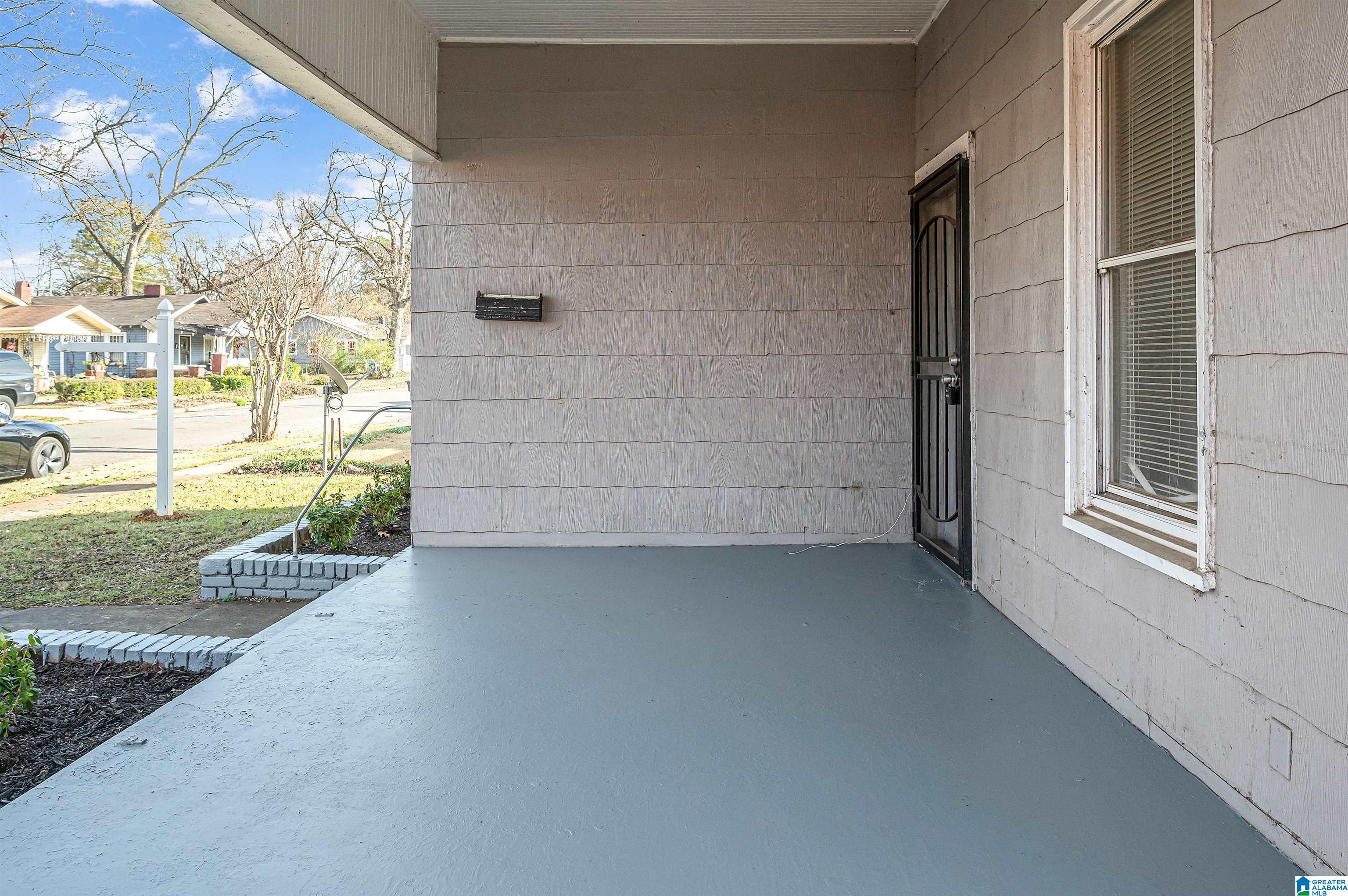 4724 Ter R Birmingham, AL 35208 - Photo 3 of 34