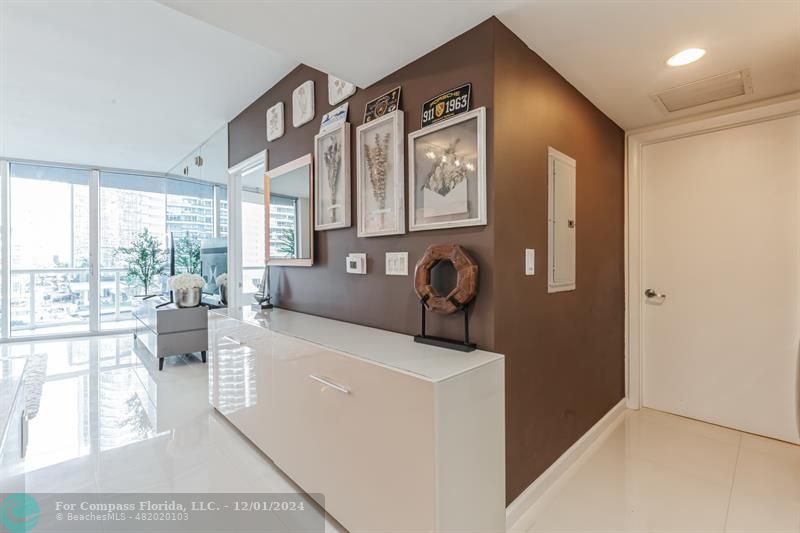 475 Brickell Avenue, Unit 512 Miami, FL 33131 - Photo 13 of 36