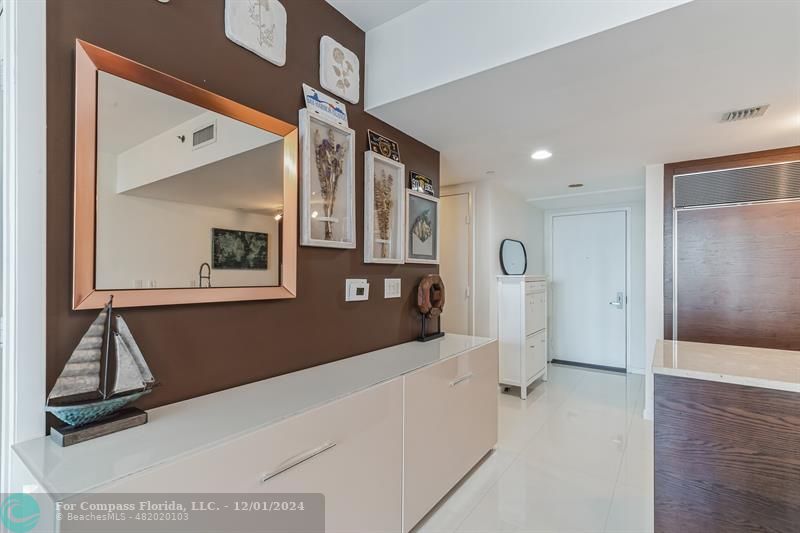 475 Brickell Avenue, Unit 512 Miami, FL 33131 - Photo 19 of 36