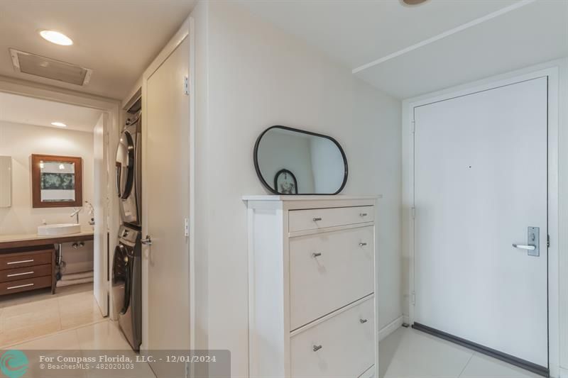 475 Brickell Avenue, Unit 512 Miami, FL 33131 - Photo 21 of 36