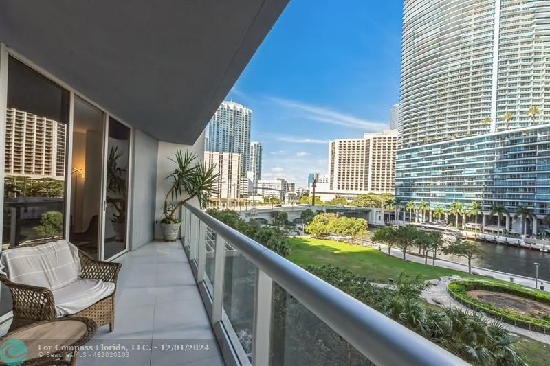 475 Brickell Avenue, Unit 512 Miami, FL 33131 - Photo 25 of 36