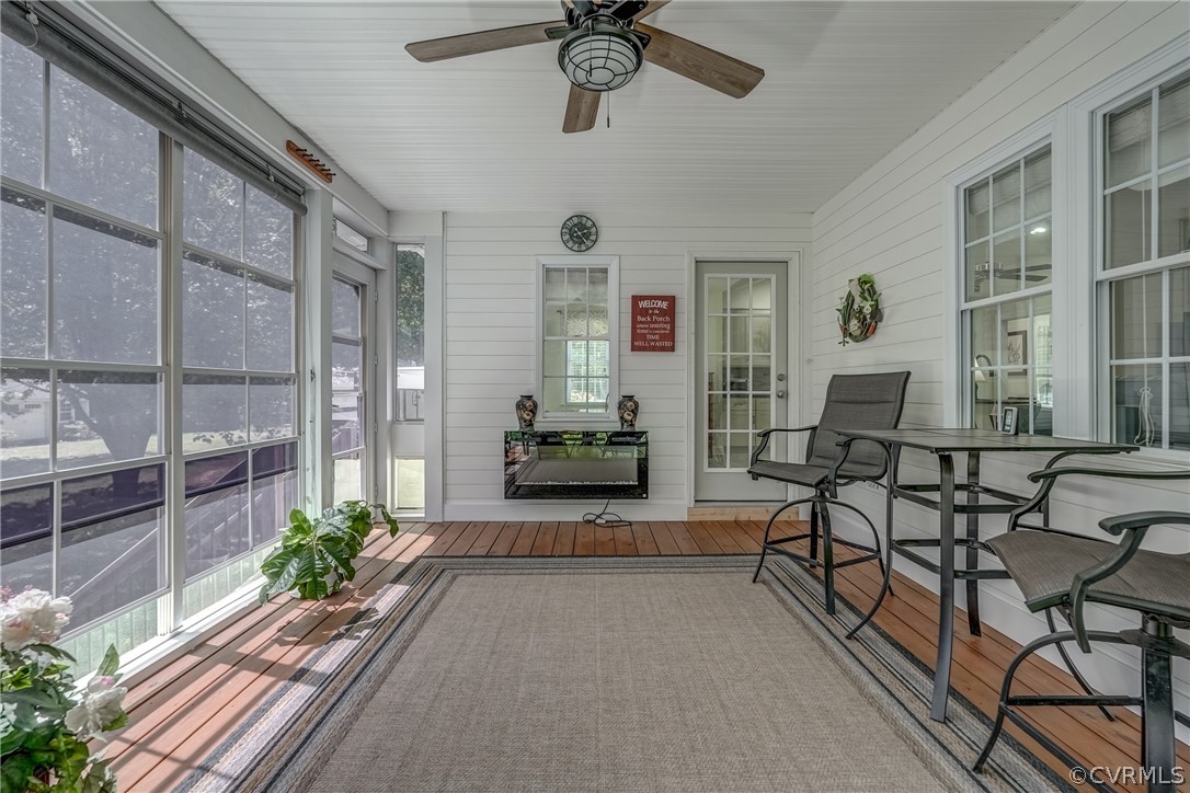 3039 Quaker Road Quinton, VA 23141 - Photo 34 of 49 a living room with furniture
