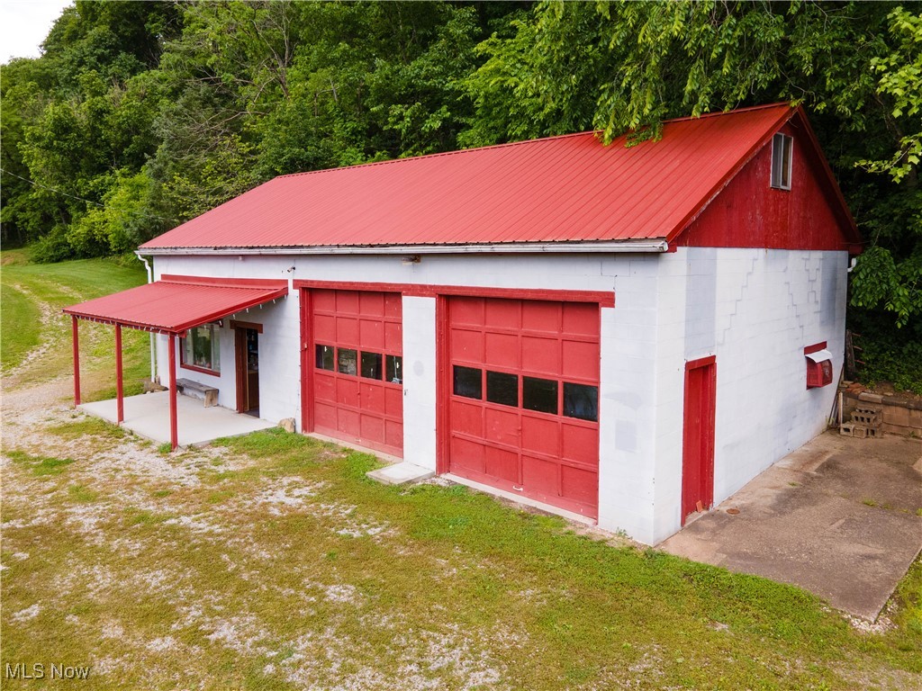 31647 Charleston Road Leon, WV 25123 - Photo 3 of 30
