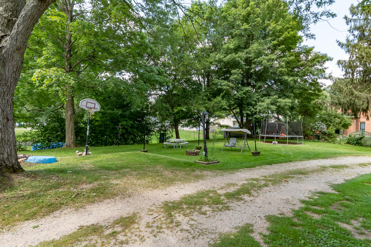 210 North Hooker Avenue Three Rivers, MI 49093 - Photo 18 of 22 210 N Hooker-14