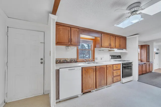 $169,900 | 5990 Brills Lake Road, Jackson, MI 49201