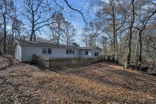 $169,900 | 5990 Brills Lake Road, Jackson, MI 49201