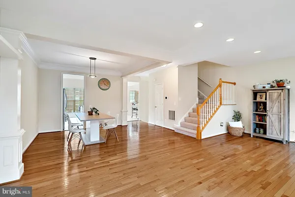 $3,700 | 4035 Timber Oak Trail, Fairfax, VA 22033