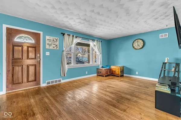 $275,000 | 424 Gibbs Street, Plainfield, IN 46168