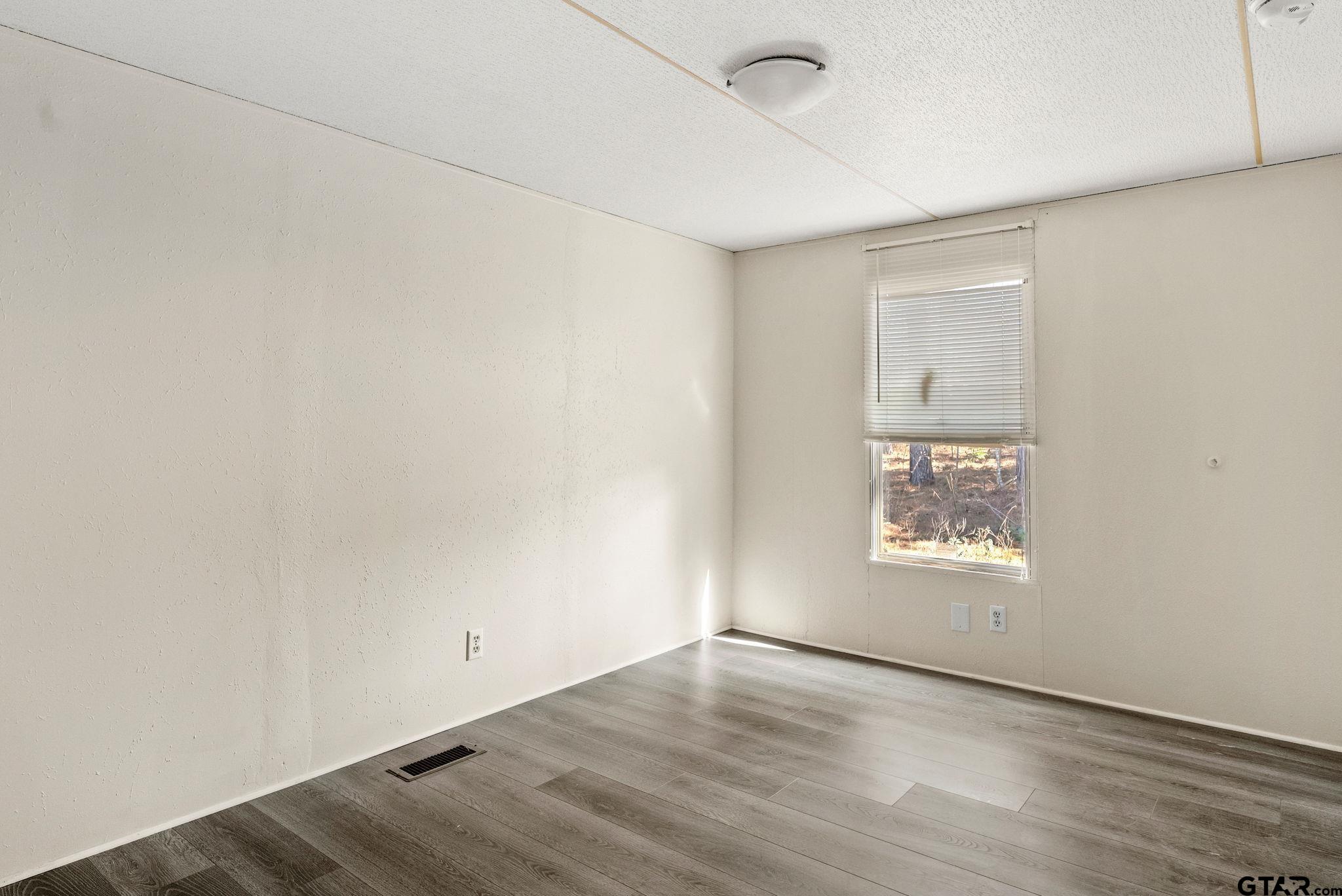 1828 County Road 386 Tyler, TX 75708 - Photo 9 of 18