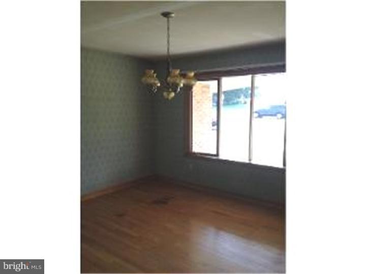 2540 Mill Road Quakertown, PA 18951 - Photo 4 of 23 Dining Room