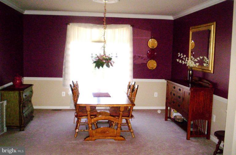 9002 Roaring Spring Loop Bristow, VA 20136 - Photo 1 of 23 Dining Room