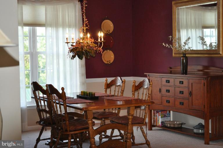 9002 Roaring Spring Loop Bristow, VA 20136 - Photo 20 of 23 Dining Room