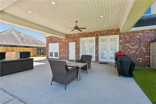 $535,900 | 209 Poinsettia Drive, Belle Chasse, LA 70037