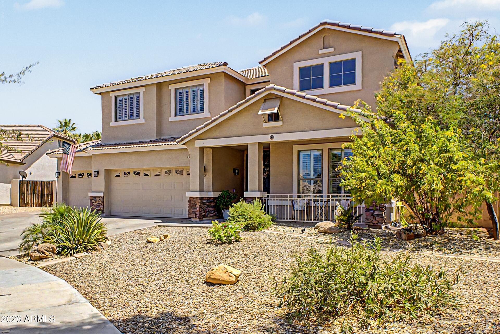 1829 East Beverly Road Phoenix, AZ 85042 - Photo 2 of 48 Beverly Front 2