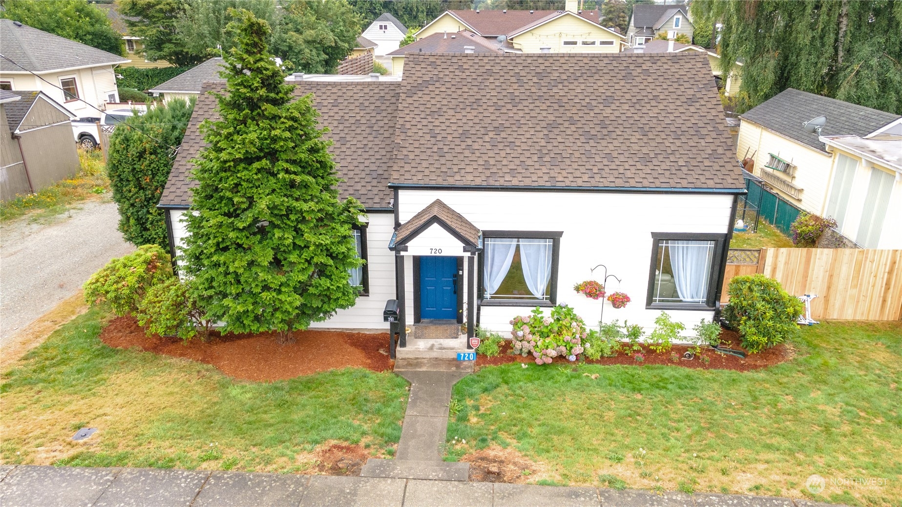 720 Greenleaf Avenue Burlington, WA 98233 - Photo 3 of 31 a view of house with yard