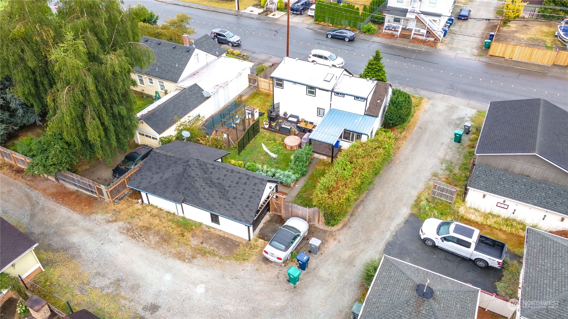 720 Greenleaf Avenue Burlington, WA 98233 - Photo 31 of 31 an aerial view of a swimming pool