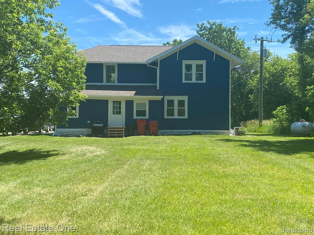 1561 North Hickory Ridge Road Highland, MI 48357 - Photo 3 of 39