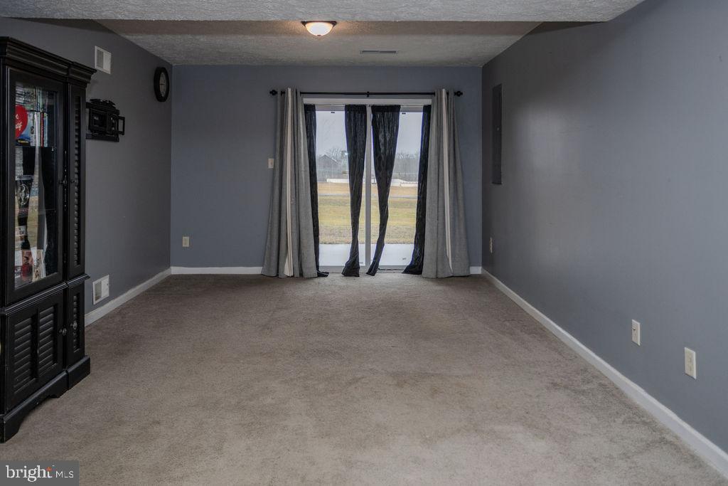 4482 Fort McCord Road Chambersburg, PA 17202 - Photo 34 of 47 an empty room with windows