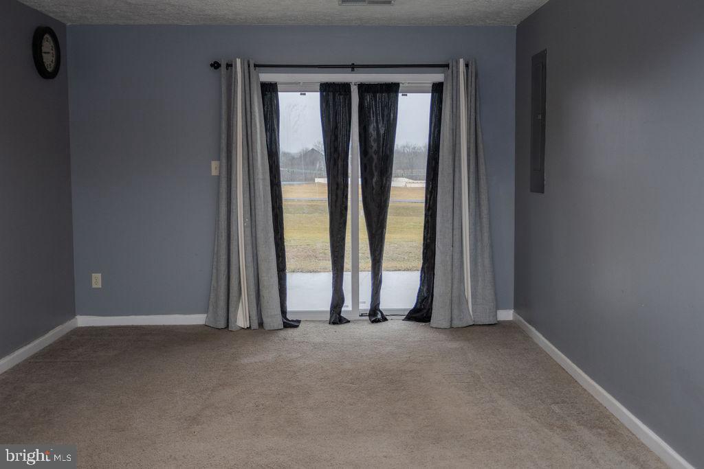 4482 Fort McCord Road Chambersburg, PA 17202 - Photo 35 of 47 an empty room with windows
